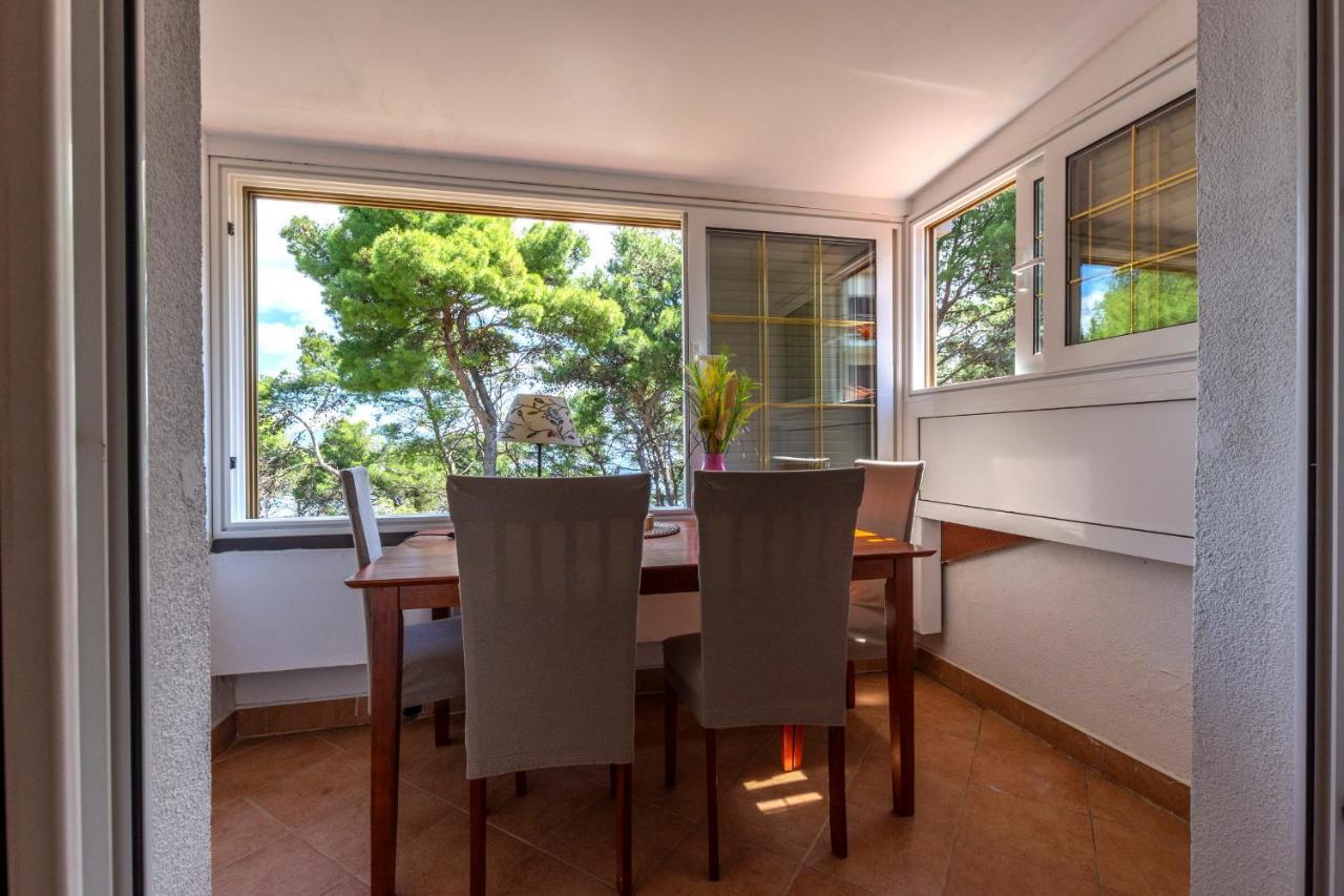 Janus Apartments Jelsa  Extérieur photo