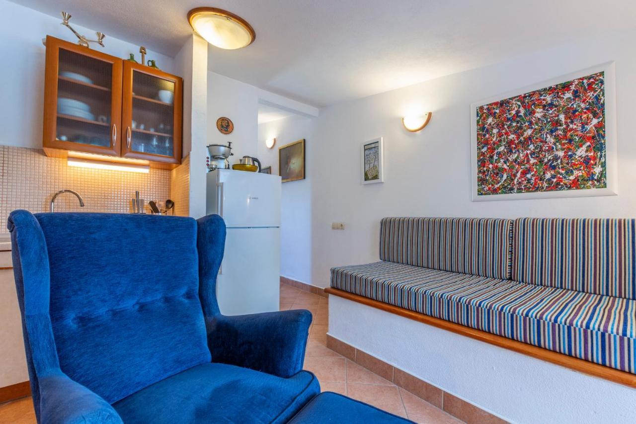 Janus Apartments Jelsa  Extérieur photo