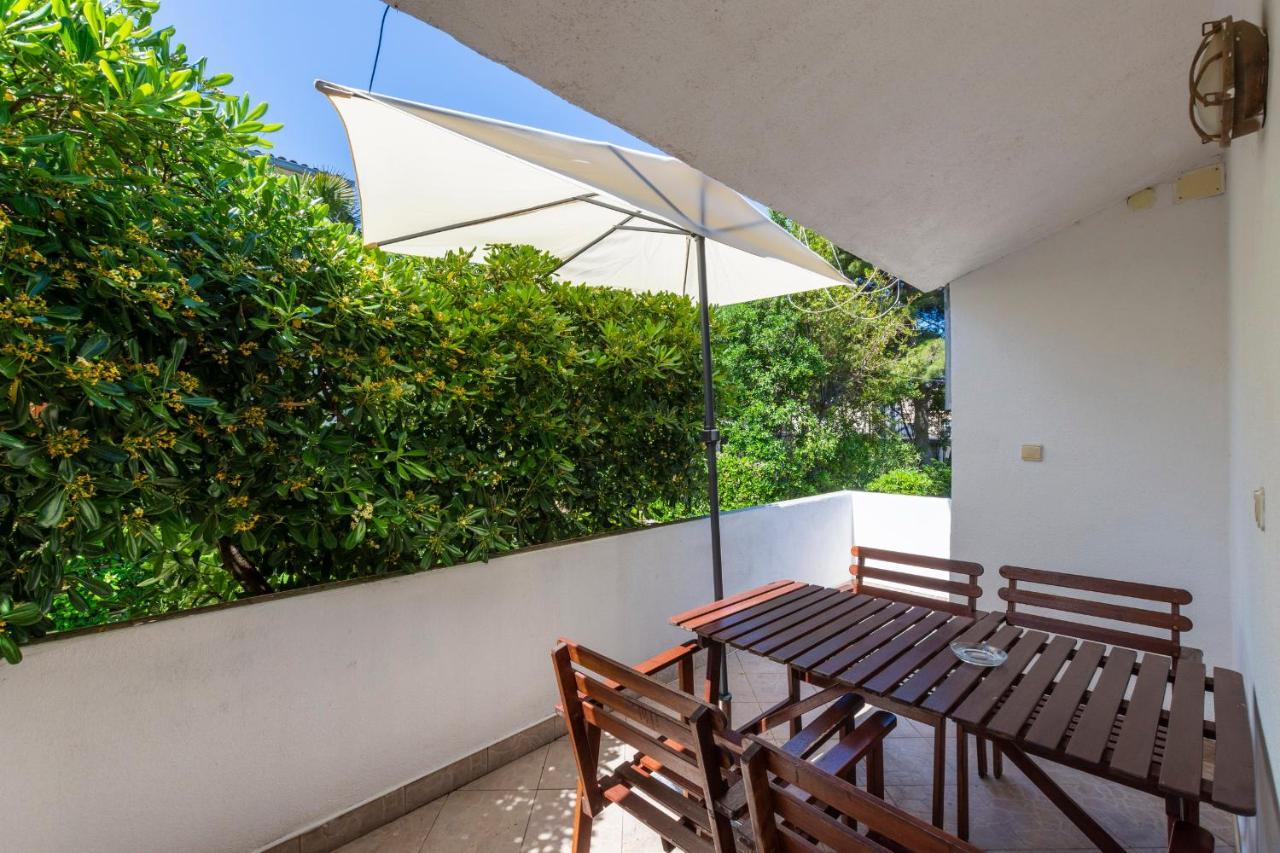 Janus Apartments Jelsa  Extérieur photo