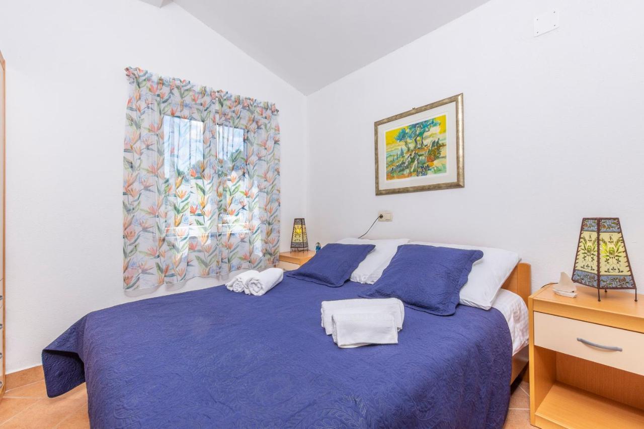 Janus Apartments Jelsa  Extérieur photo