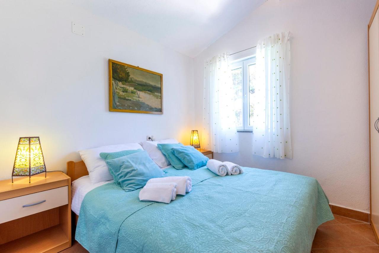 Janus Apartments Jelsa  Extérieur photo